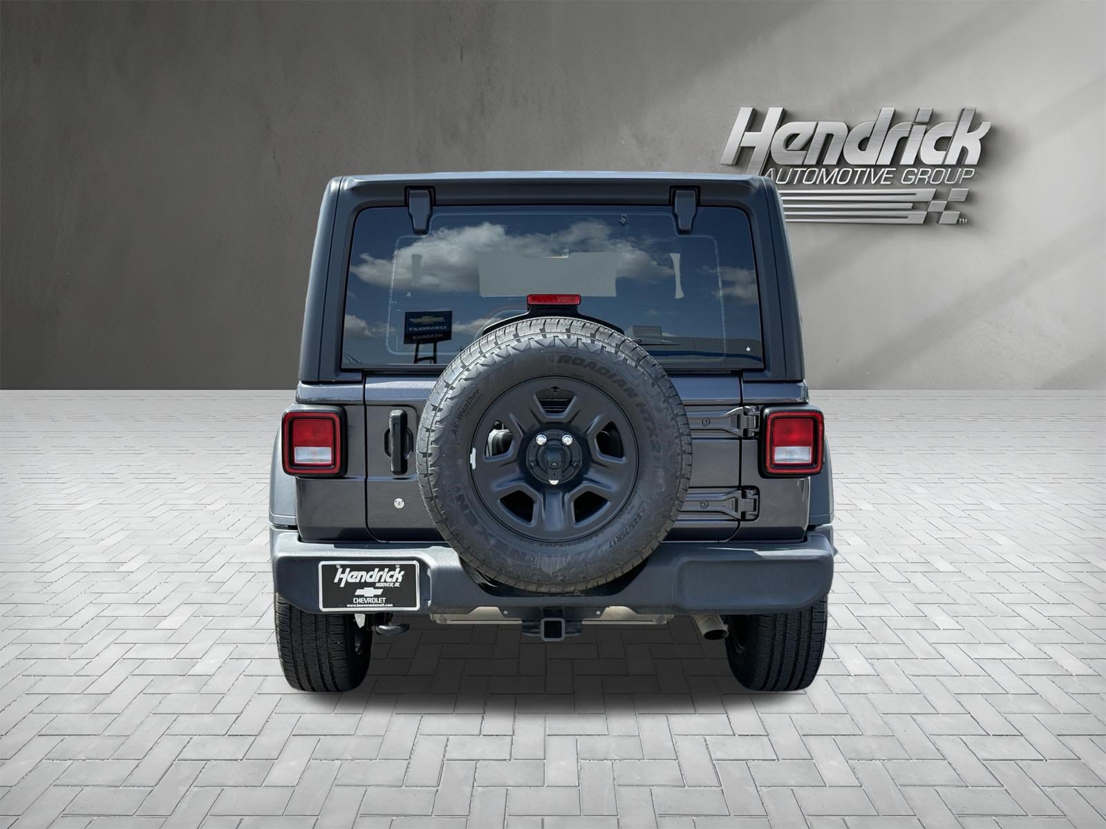 Used 2024 Jeep Wrangler Sport AWD/4WD image 9