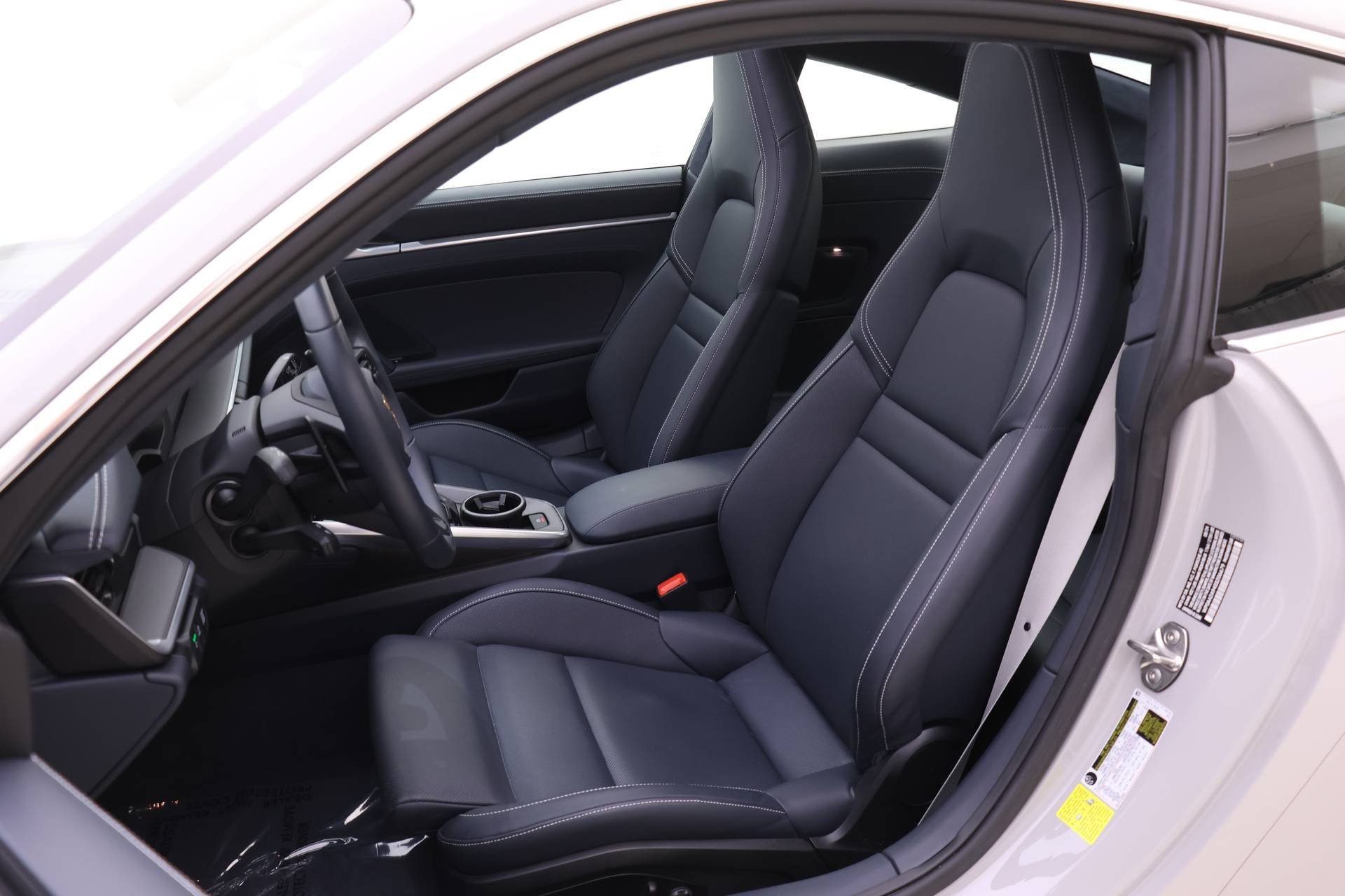 Certified 2025 Porsche 911 Carrera image 5