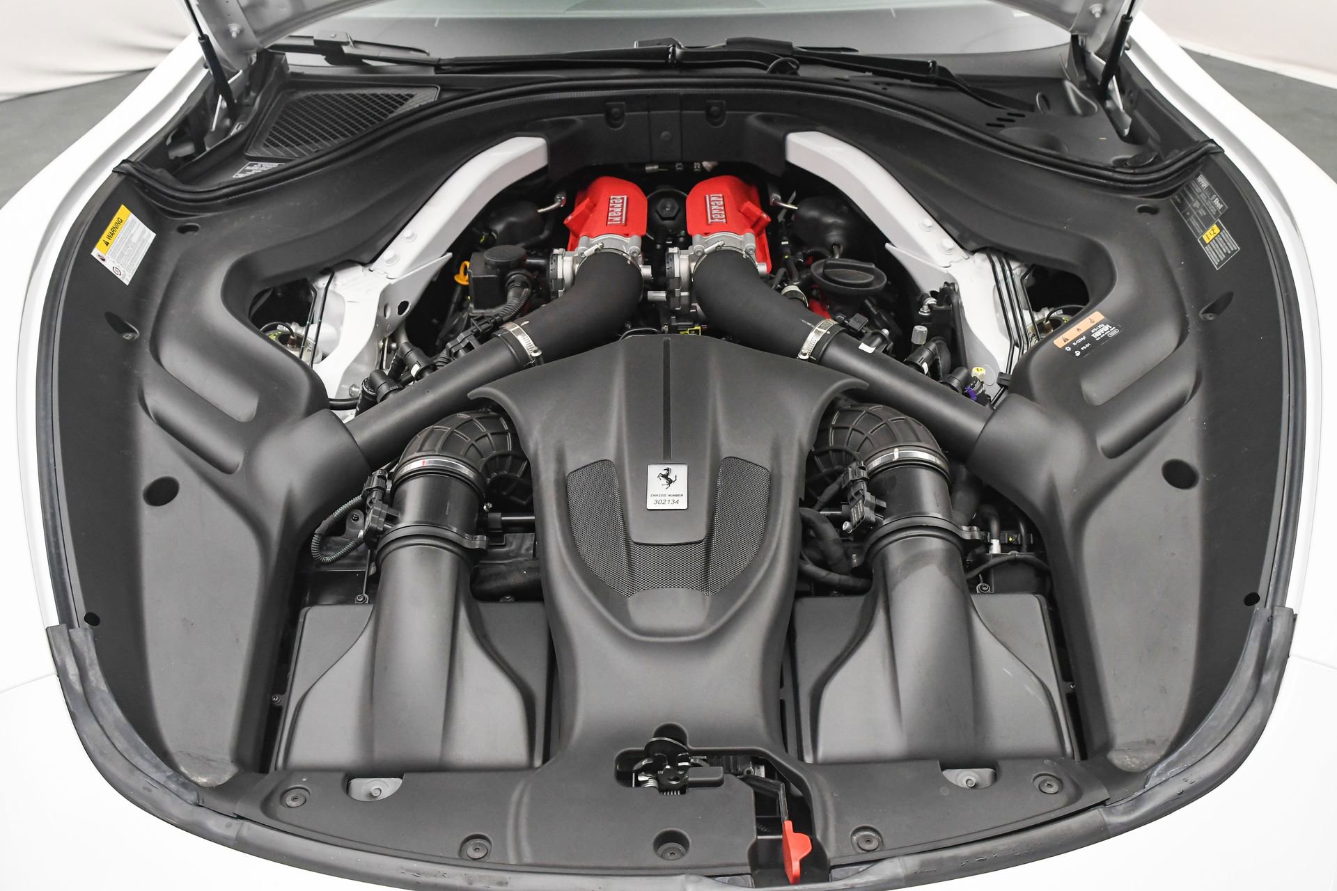 Used 2024 Ferrari Roma image 31