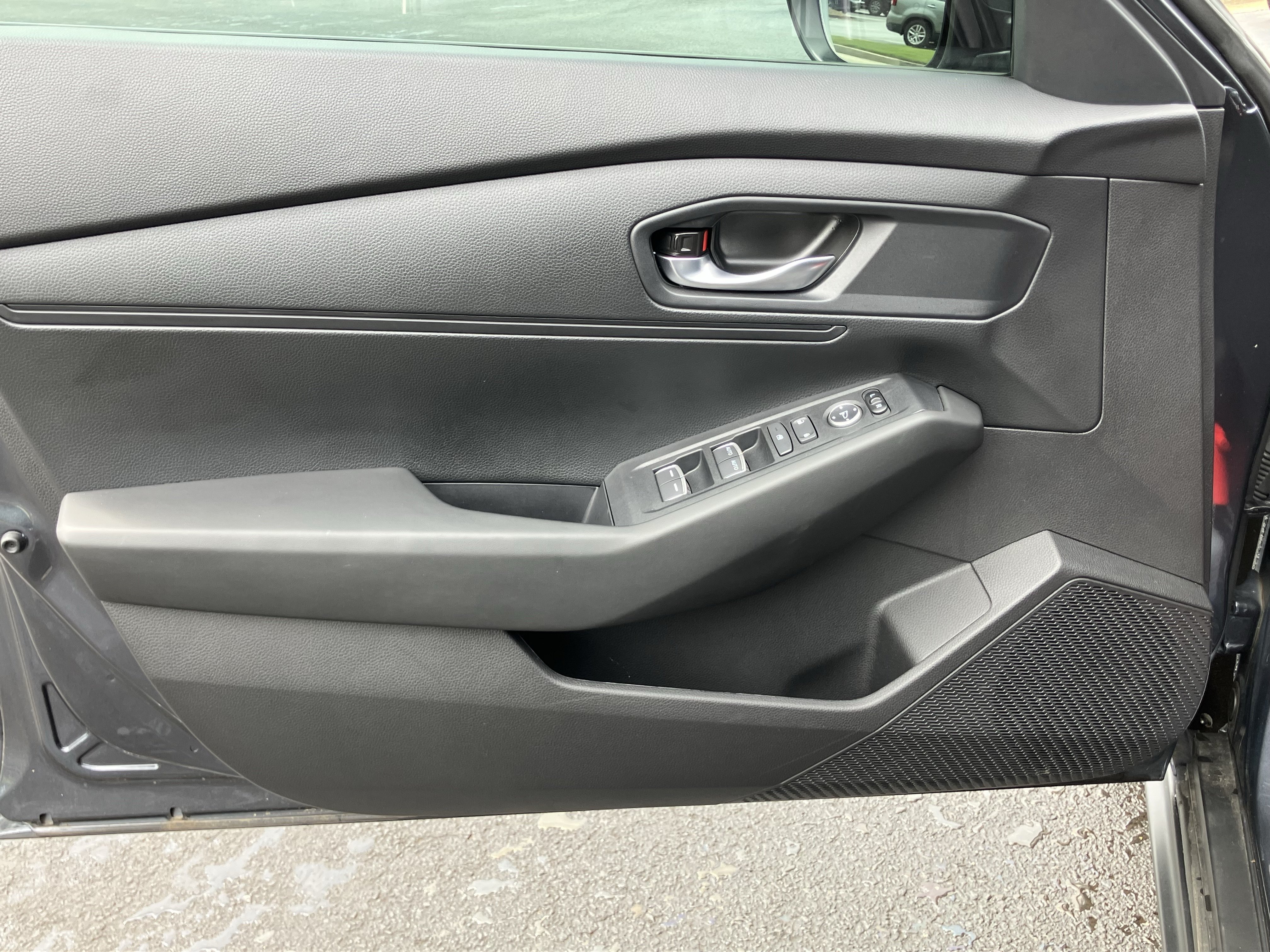 Used 2025 Honda Accord LX image 14