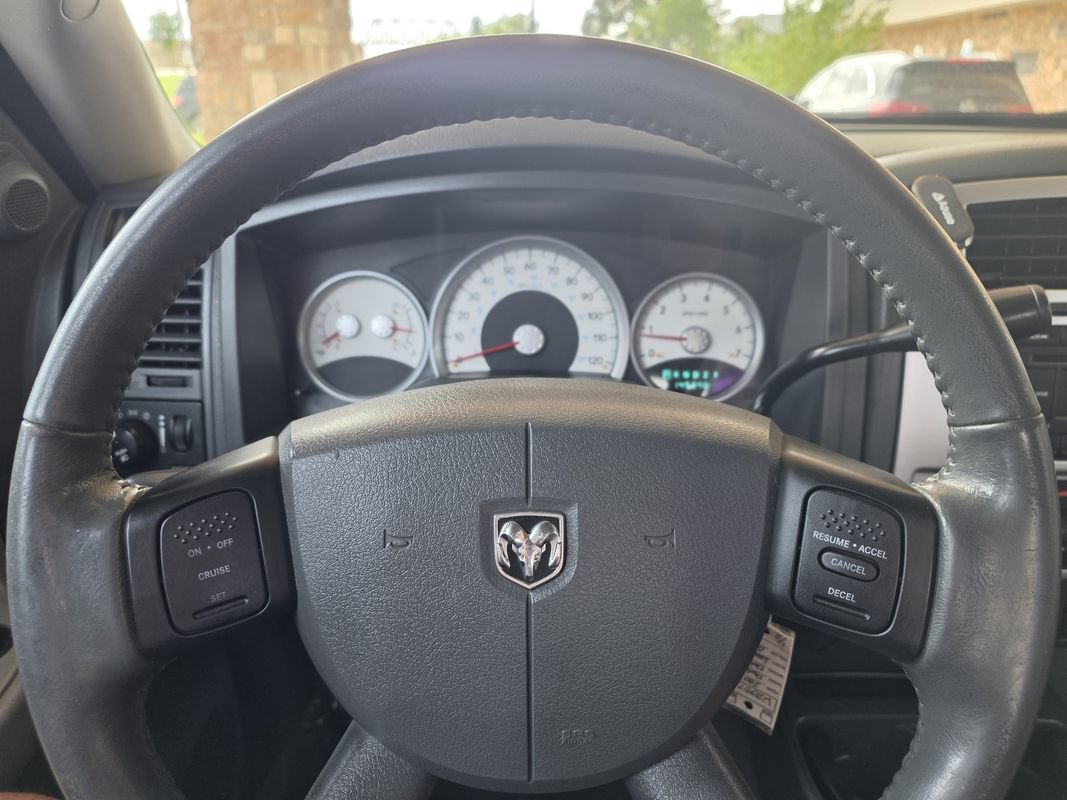 Used 2007 Dodge Dakota Laramie w/ Popular Equipment Group AWD/4WD image 11