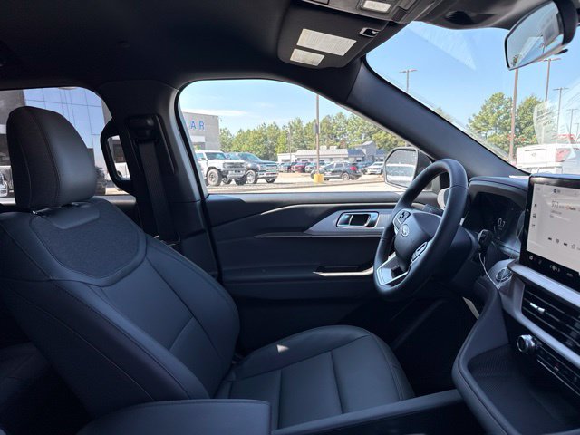 New 2027 Ford Explorer Active w/ Active Comfort Package RWD image 15