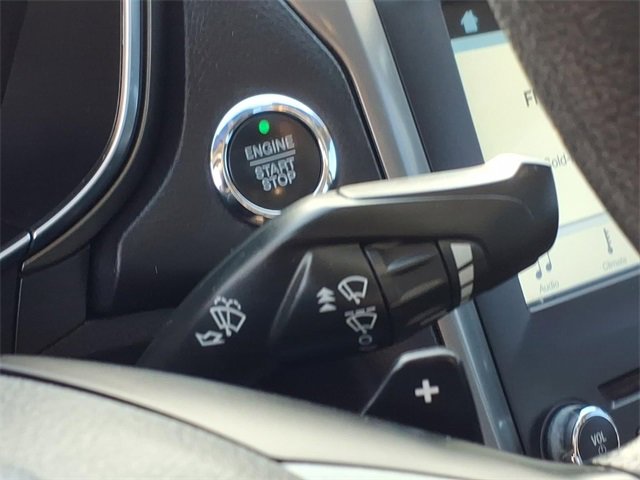 Used 2017 Ford Fusion SE w/ Fusion SE Technology Package image 13