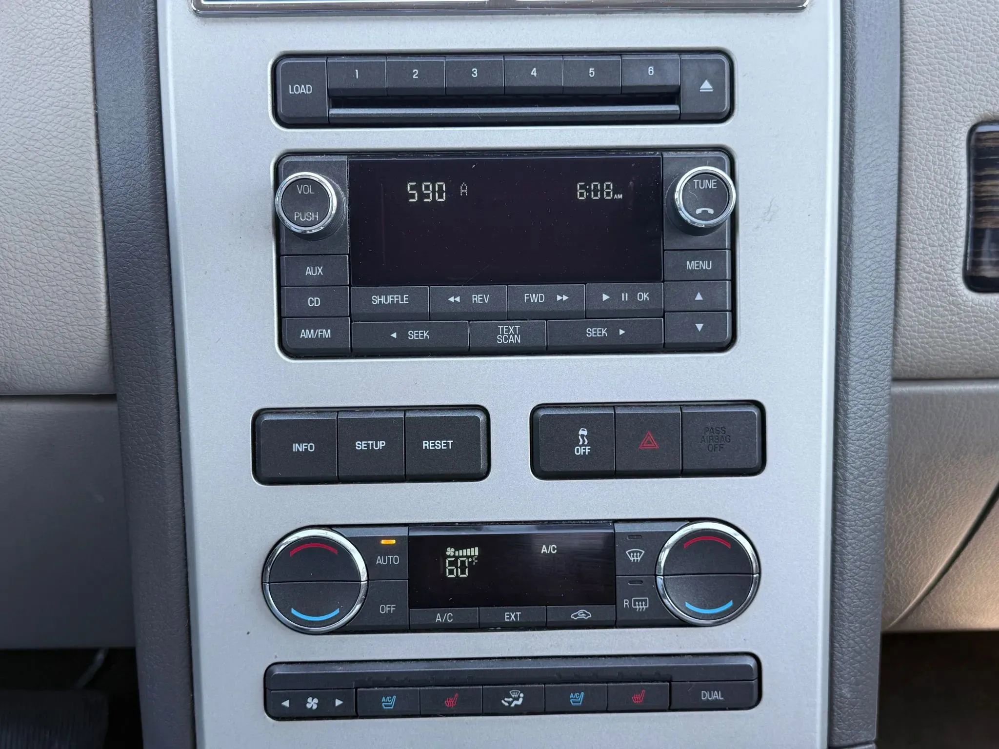 Used 2008 Lincoln MKX AWD image 25