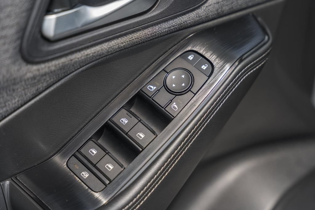 Used 2023 Nissan Rogue SV AWD/4WD image 35