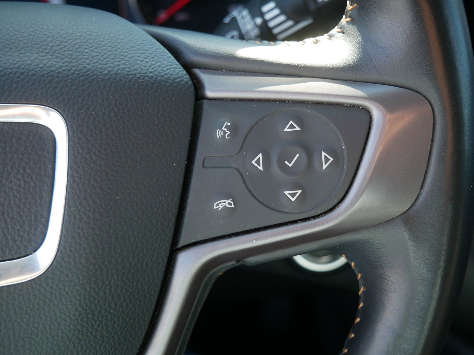 Used 2022 GMC Terrain AT4 w/ Infotainment Package II image 27