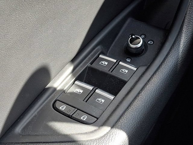 Used 2022 Audi A4 2.0T Premium AWD/4WD image 30