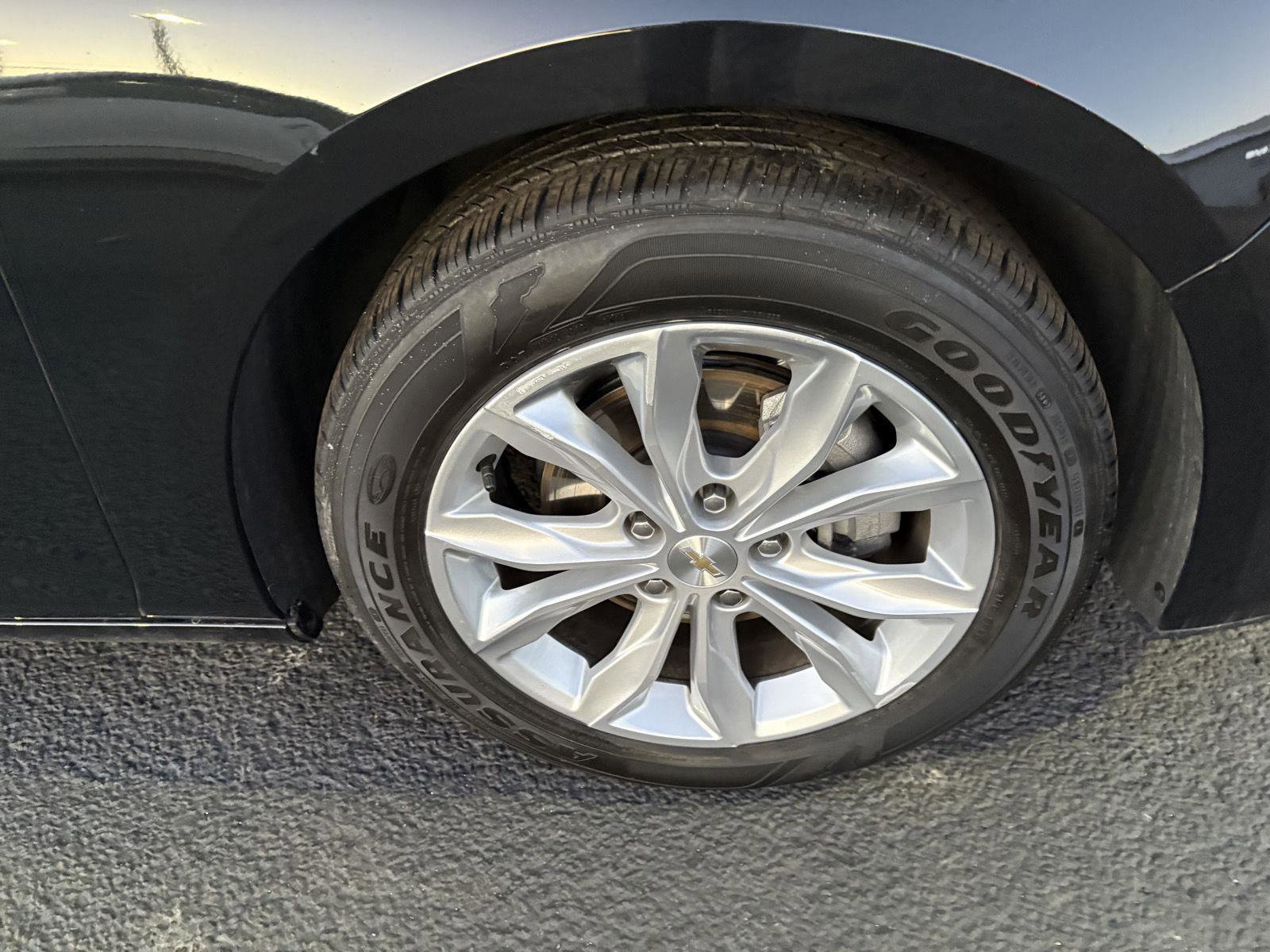 Used 2024 Chevrolet Malibu LT image 24