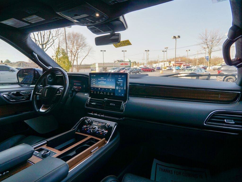 Used 2023 Lincoln Navigator L Black Label AWD/4WD image 17