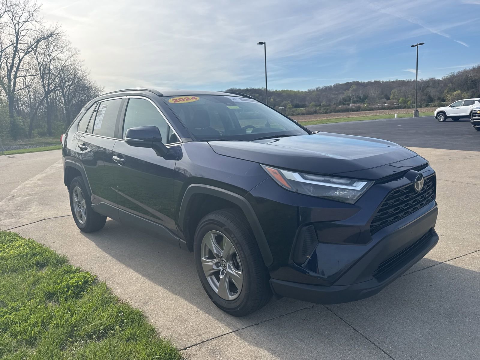 Used 2024 Toyota RAV4 XLE image 3