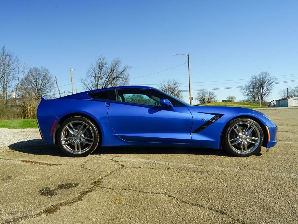 Used 2016 Chevrolet Corvette Stingray Coupe w/ 2LT Preferred Equipment Group image 2