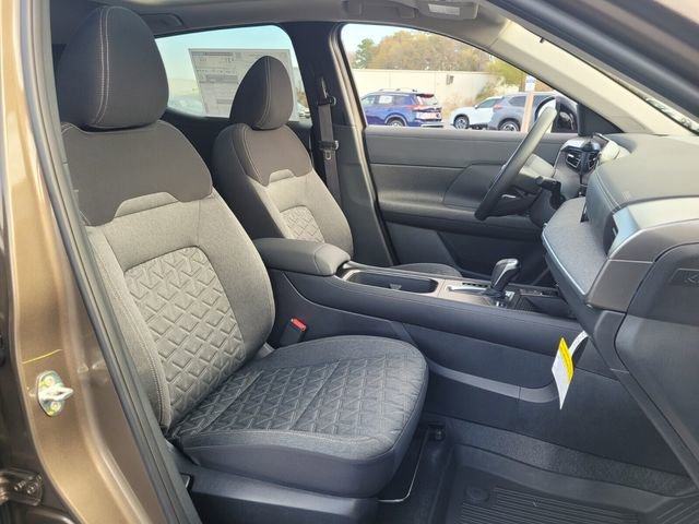 New 2026 Nissan Kicks SV w/ SV Premium Package FWD image 10
