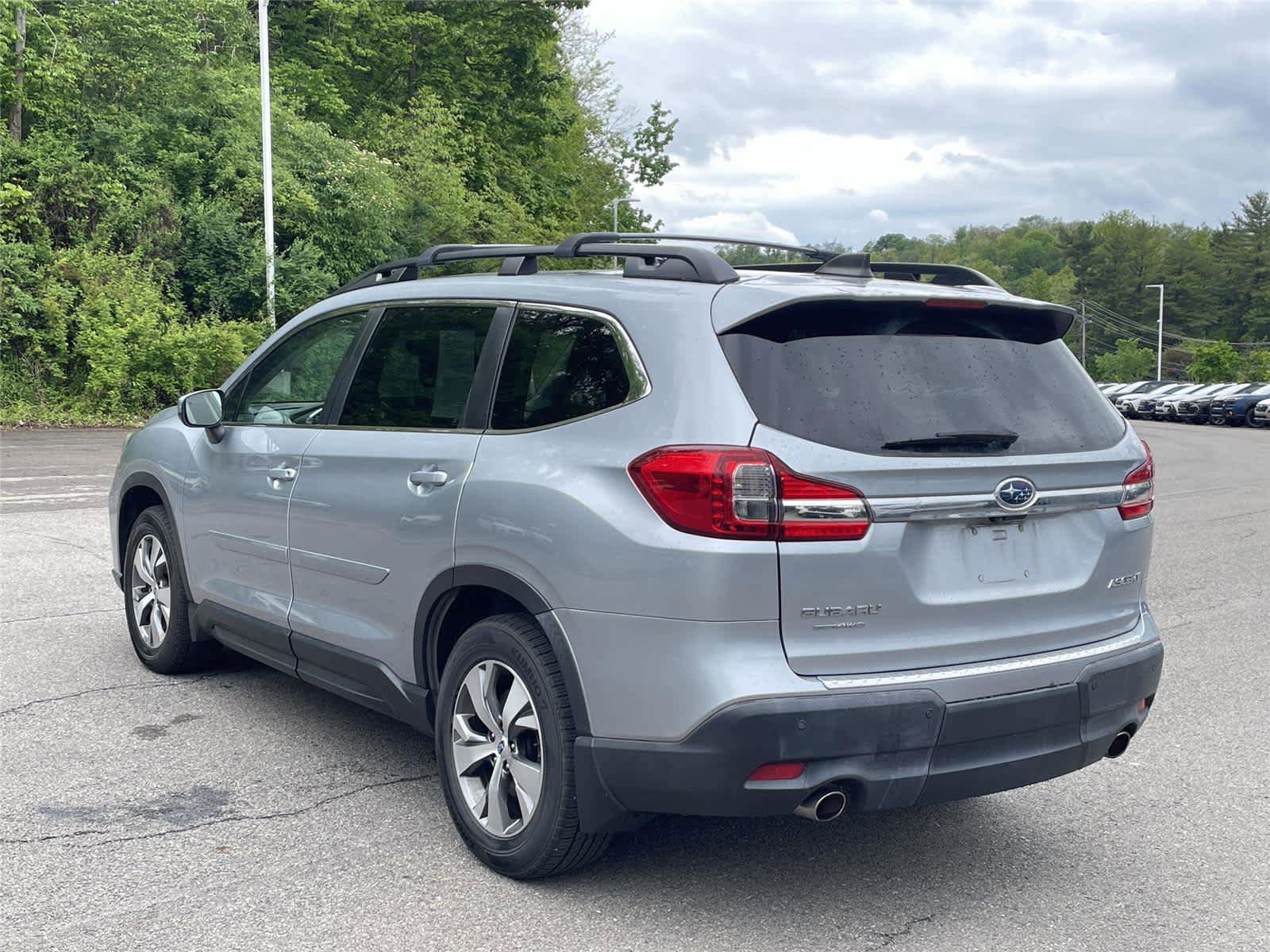 Used 2020 Subaru Ascent Premium w/ Convenience Package AWD/4WD image 3