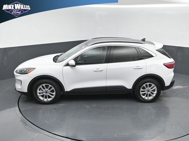 Used 2021 Ford Escape SE w/ Cold Weather Package image 12