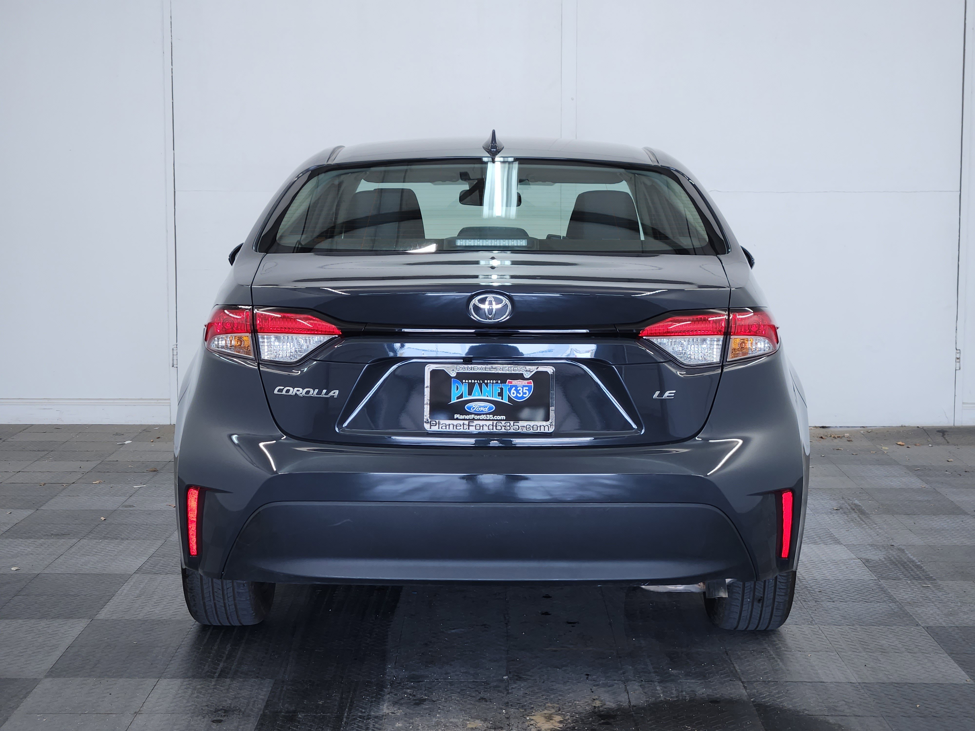 Used 2025 Toyota Corolla LE image 6