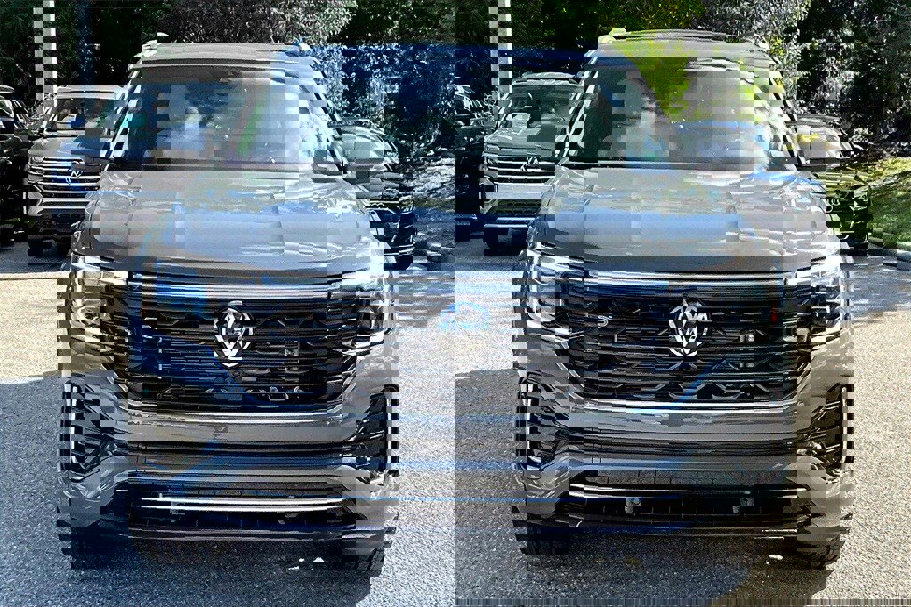 New 2026 Volkswagen Atlas Cross Sport SEL Premium R-Line image 10