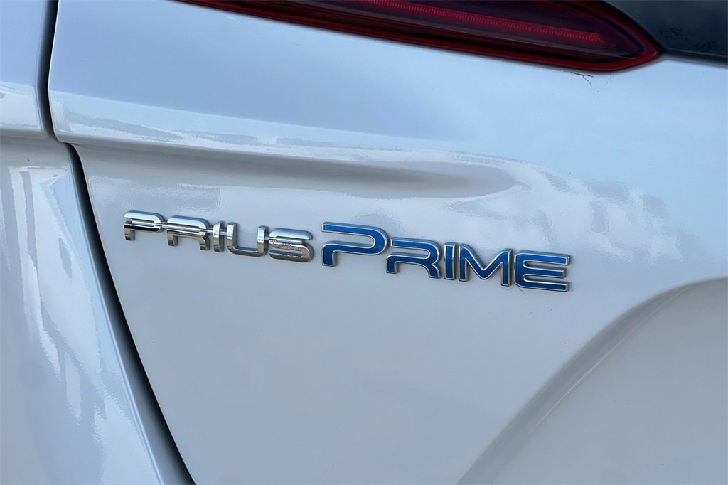 Certified 2022 Toyota Prius Prime XLE image 29