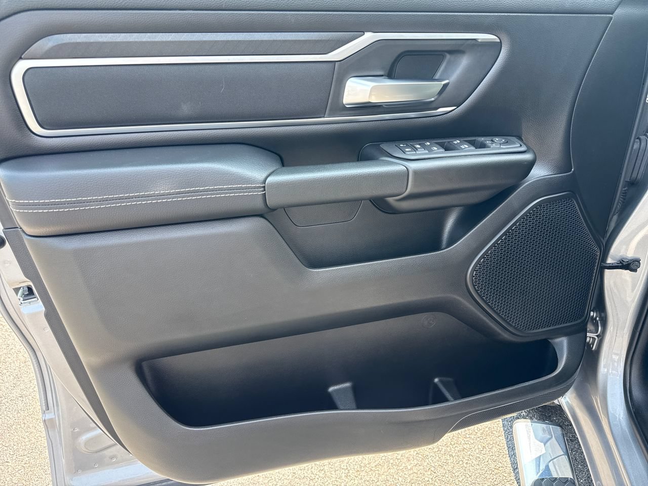 Used 2025 RAM 1500 Big Horn AWD/4WD image 14