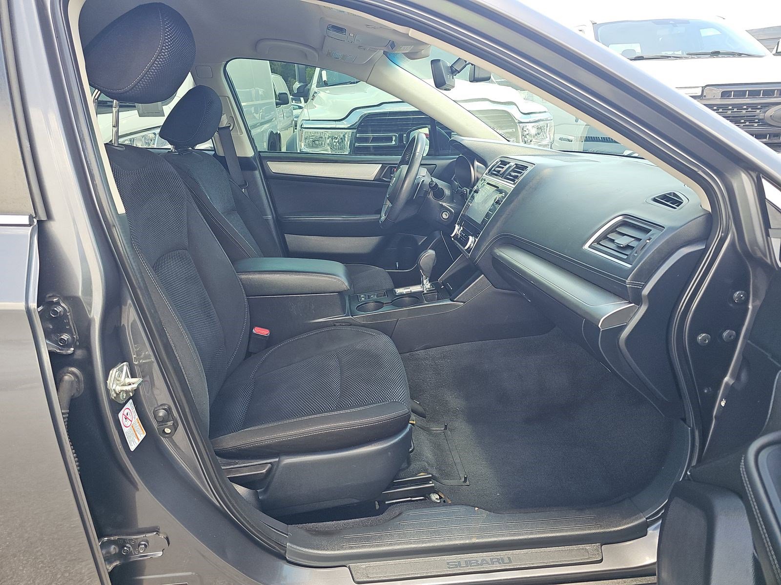 Used 2018 Subaru Outback 2.5i Premium AWD/4WD image 14
