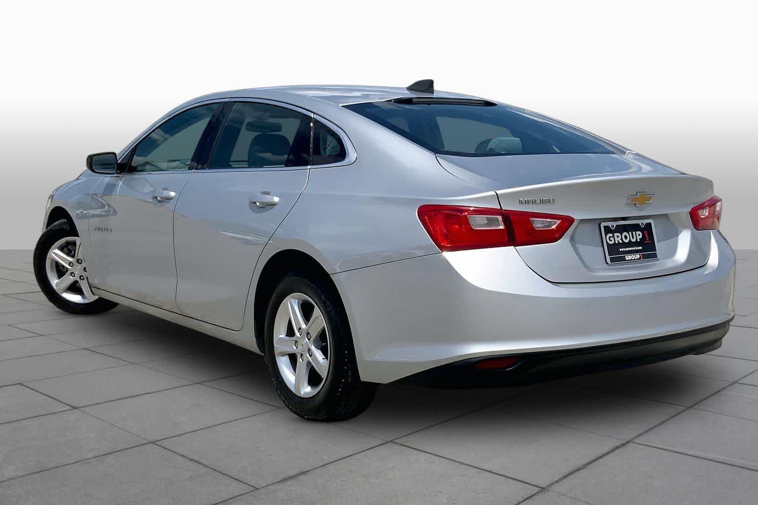 Used 2020 Chevrolet Malibu LS FWD image 12