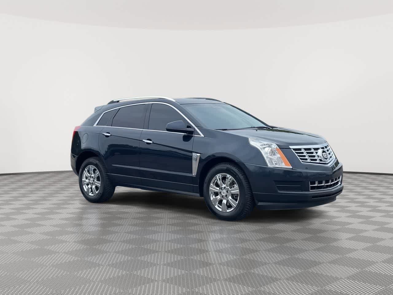Used 2016 Cadillac SRX Luxury w/ Driver Awareness Package FWD video 2
