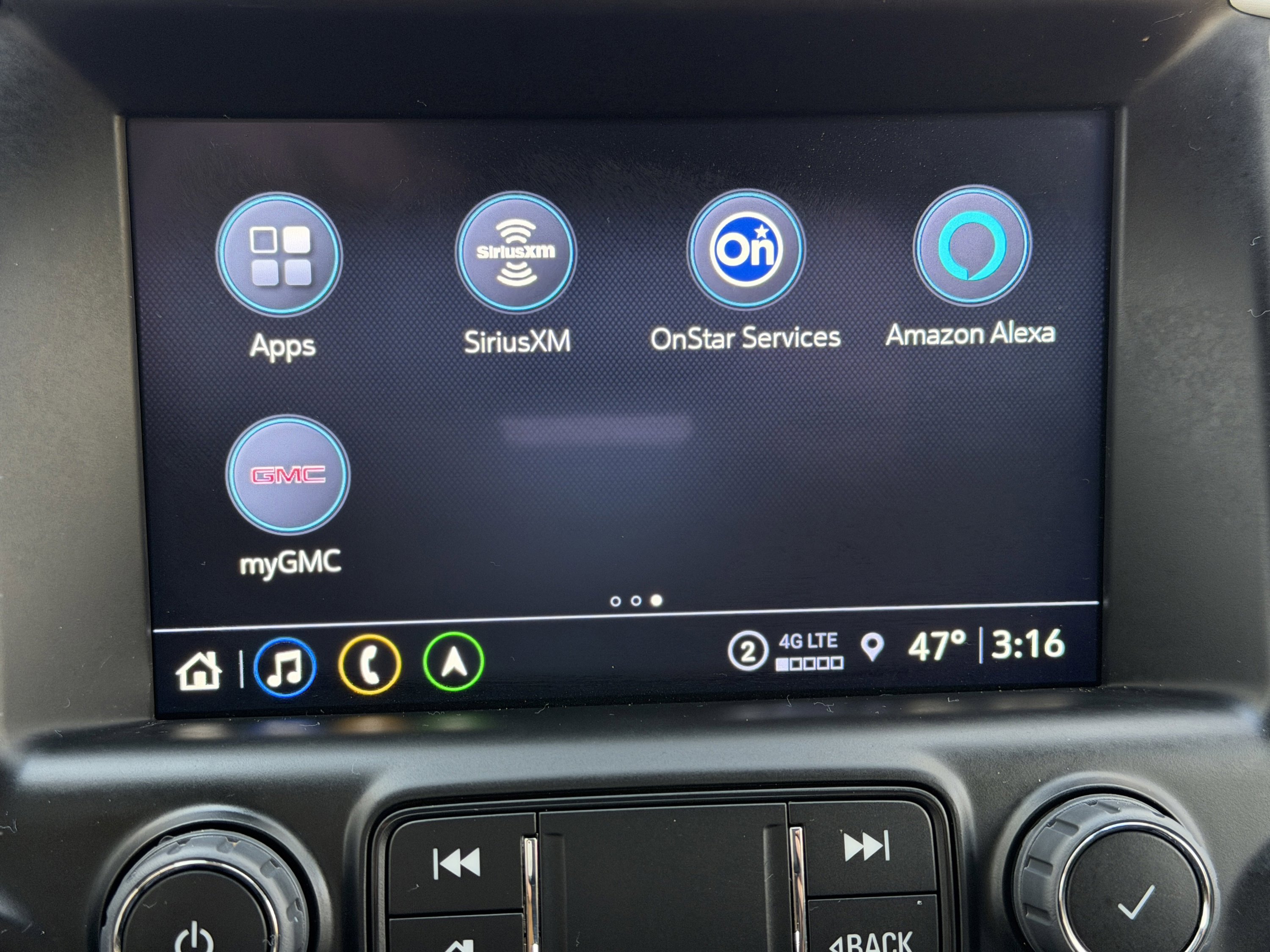 Used 2024 GMC Terrain SLT w/ Infotainment Package II AWD/4WD image 26