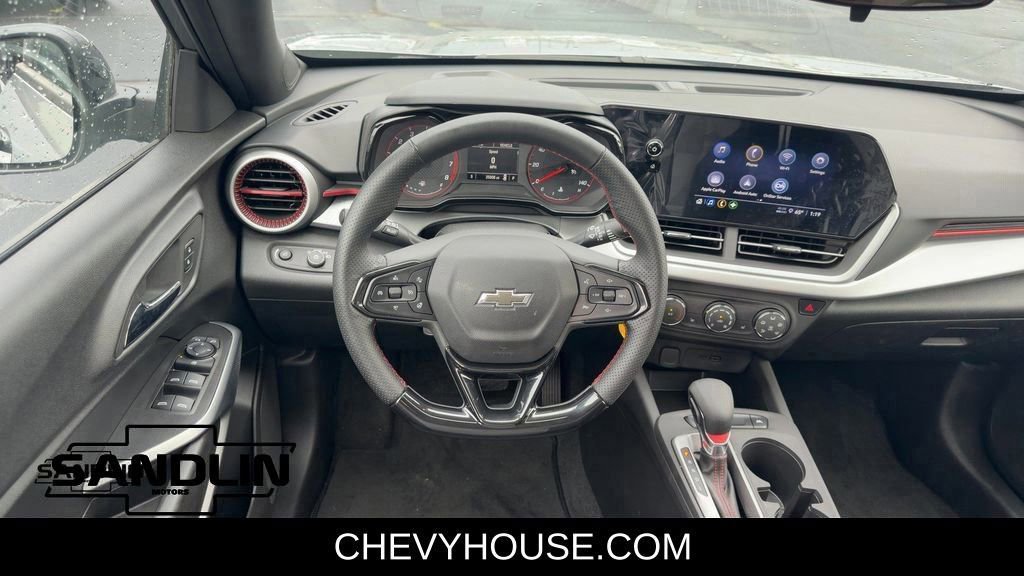 Used 2024 Chevrolet Trax RS w/ Sunroof Package FWD image 21