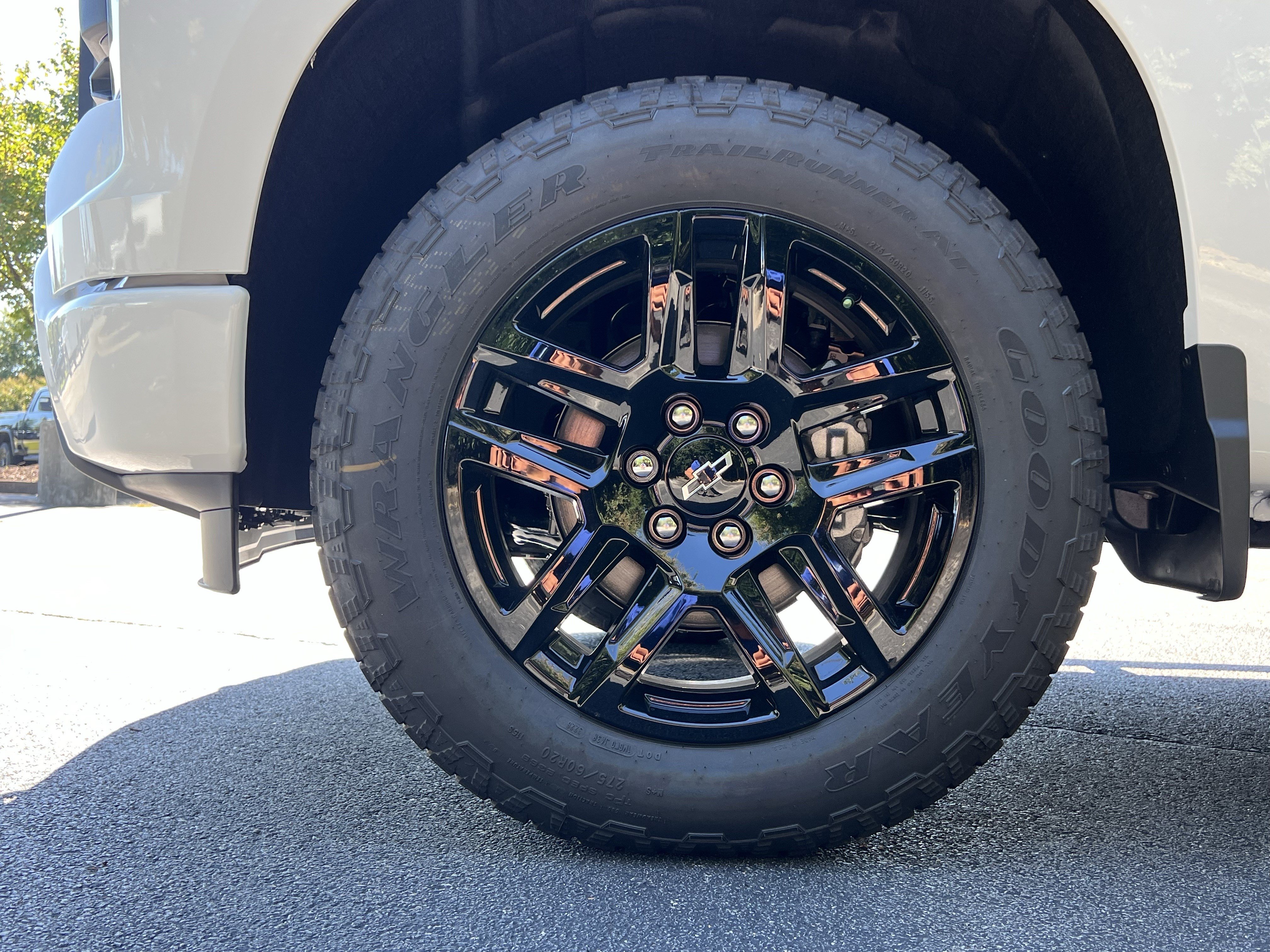 New 2026 Chevrolet Silverado 1500 Custom w/ Turbomax Blackout Package AWD/4WD image 41