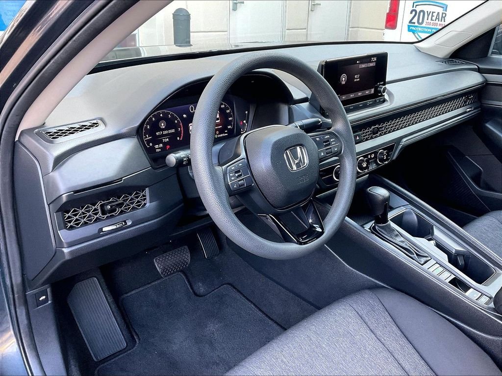 Used 2023 Honda Accord LX image 8