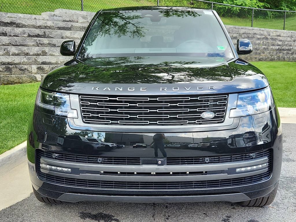 New 2025 Land Rover Range Rover SE image 8