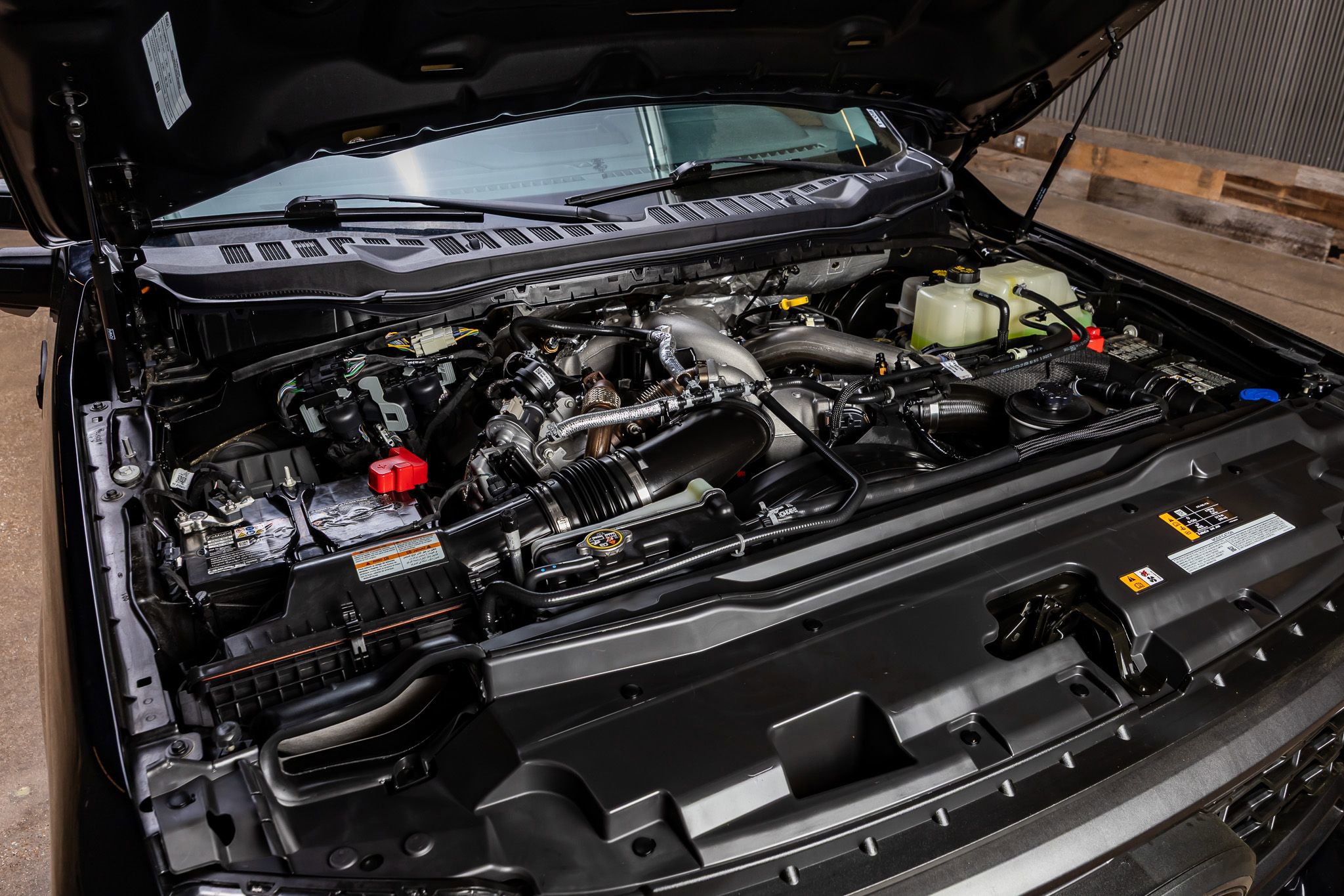 Used 2023 Ford F250 Lariat w/ Sport Appearance Package image 40