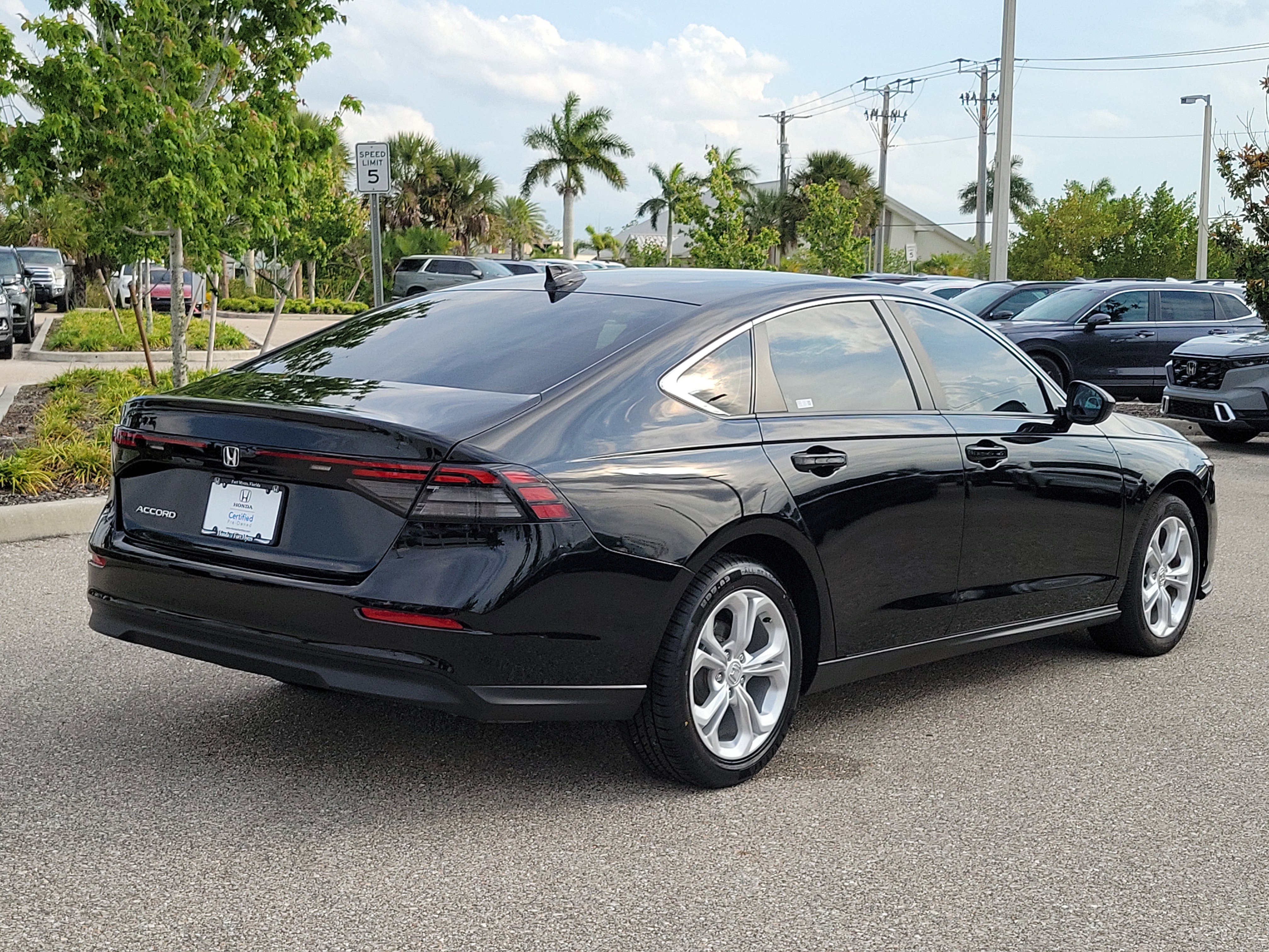 Used 2024 Honda Accord LX image 6