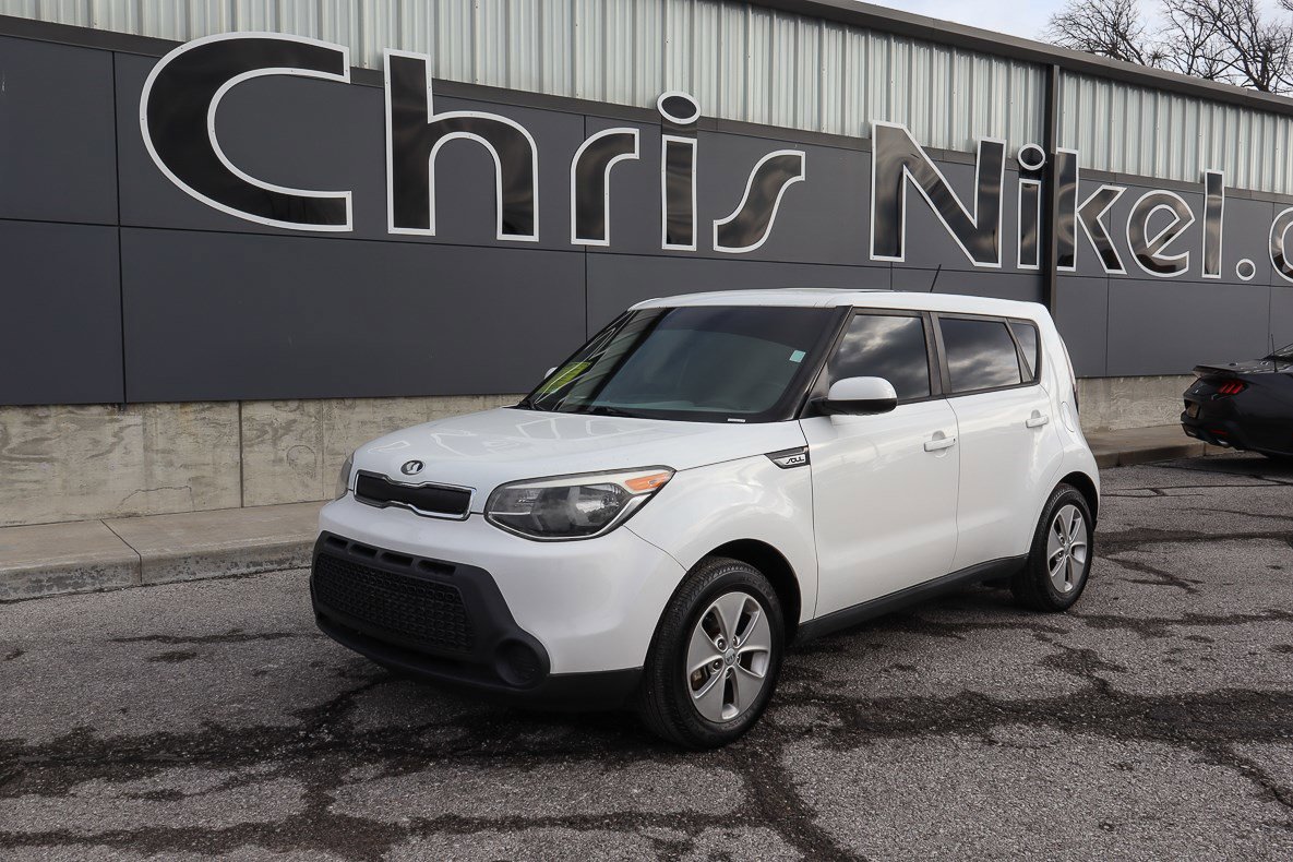 Used 2016 Kia Soul FWD image 1