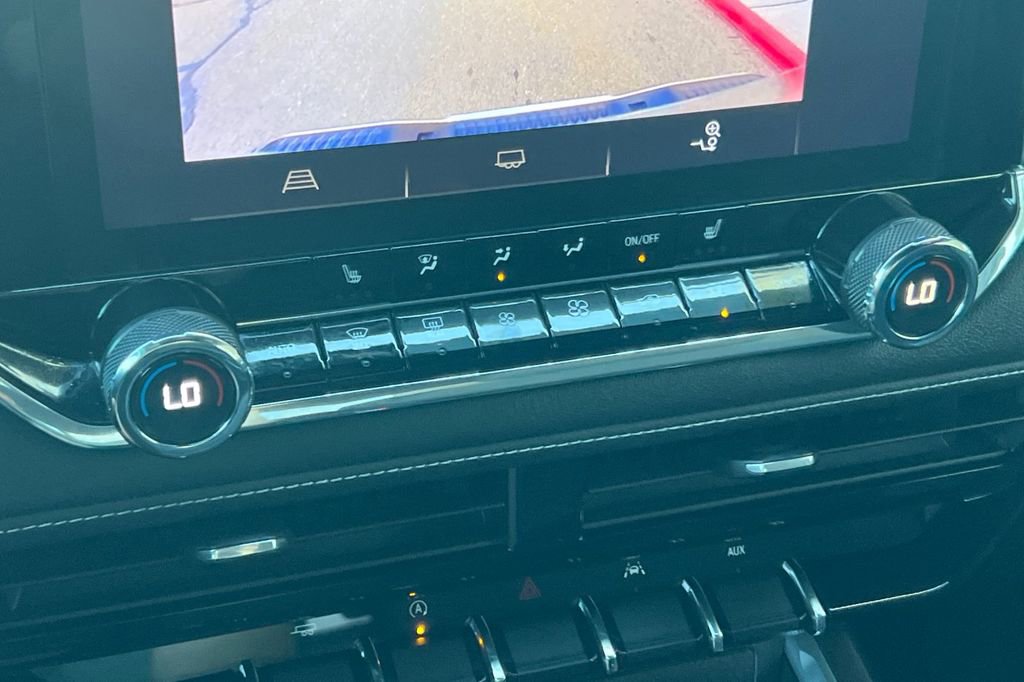 Used 2023 Chevrolet Colorado LT w/ LT Convenience Package II image 23