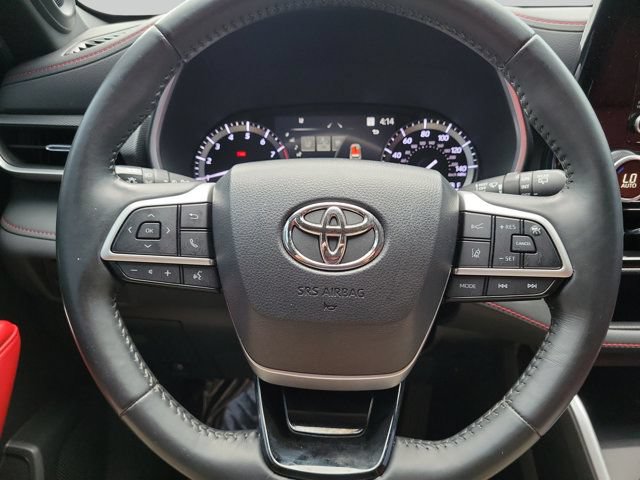 Used 2022 Toyota Highlander XSE FWD image 30