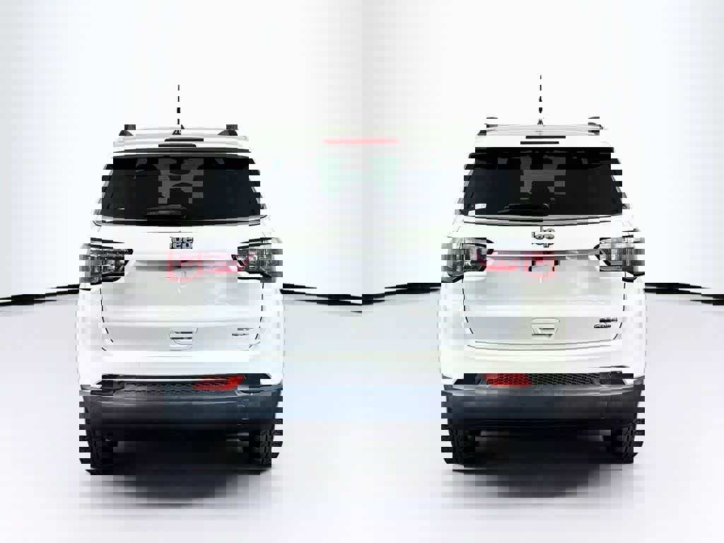 Used 2018 Jeep Compass Latitude FWD image 5