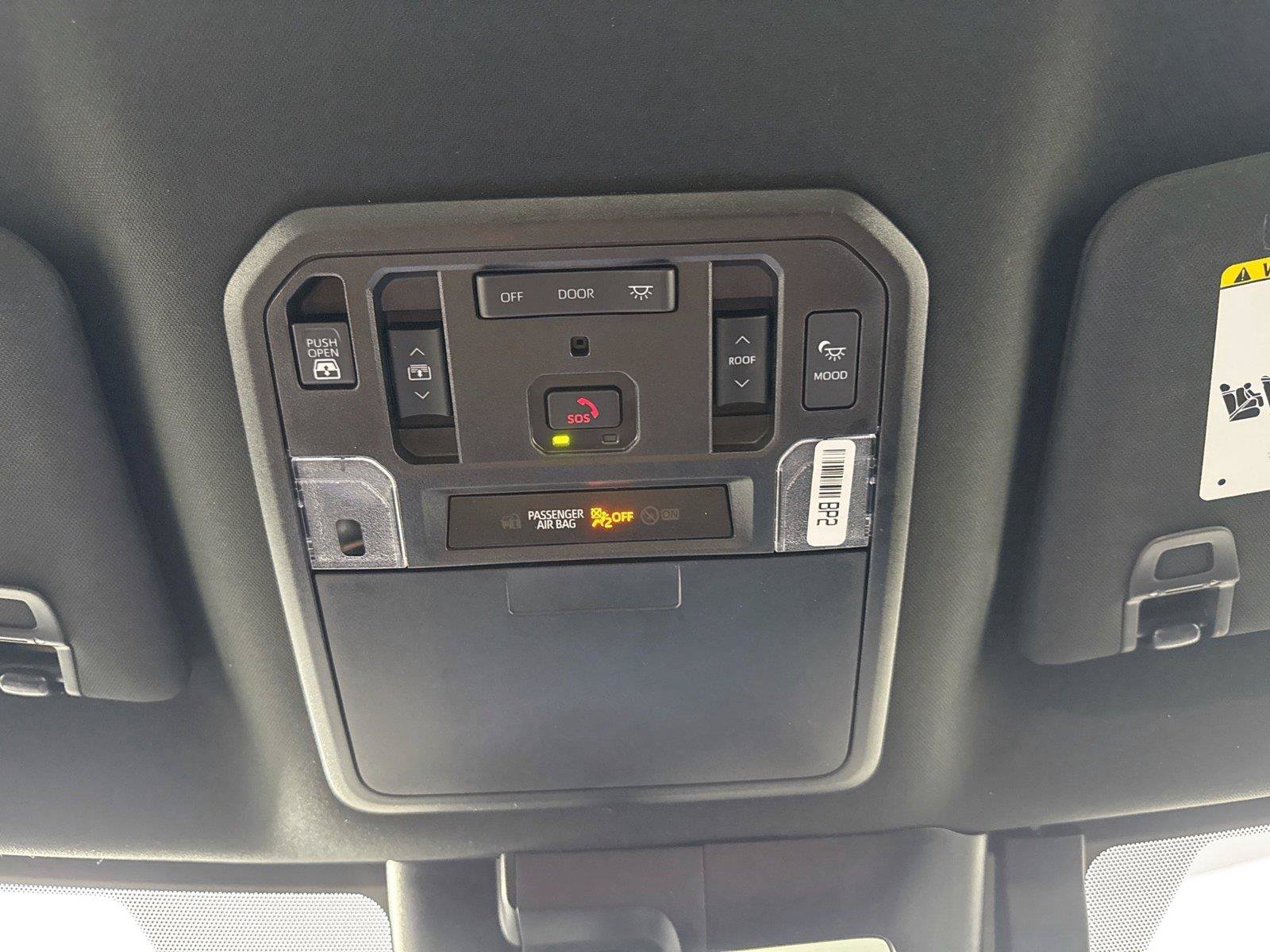 Used 2025 Toyota Tundra Platinum w/ TRD Off-Road Package AWD/4WD image 25