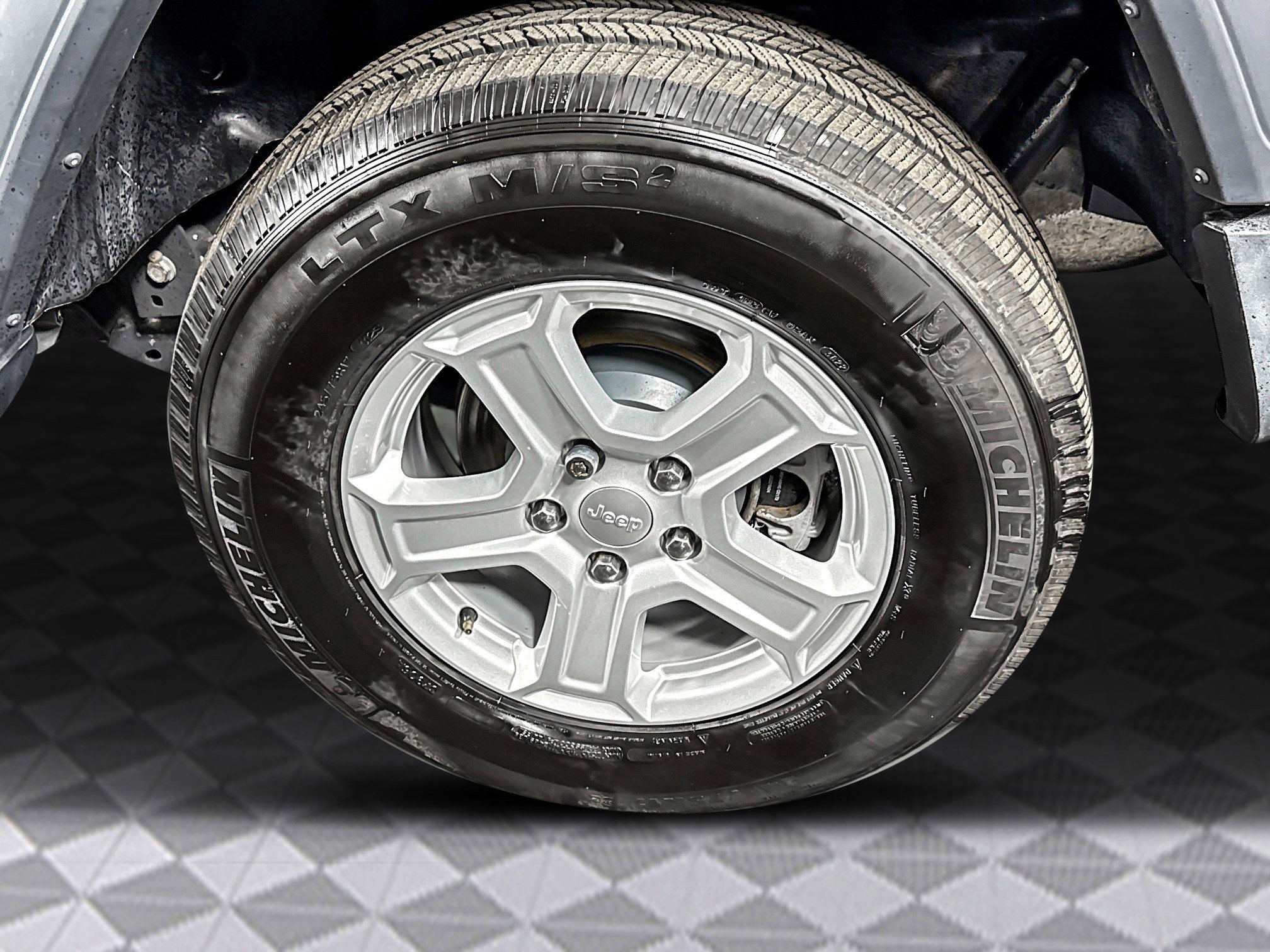 Used 2019 Jeep Wrangler Unlimited Sport S image 32