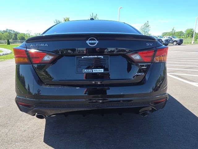 Used 2024 Nissan Altima 2.5 SV w/ SV Premium Package AWD/4WD image 9