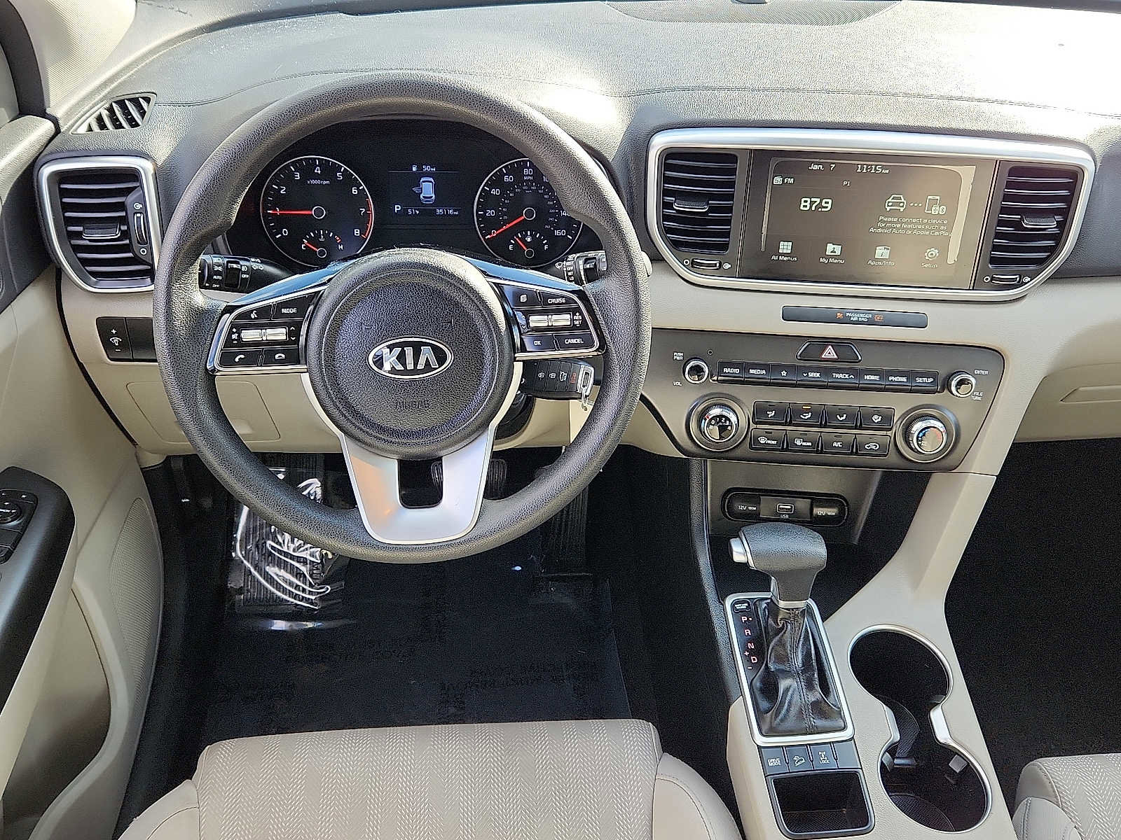 Used 2020 Kia Sportage LX image 11