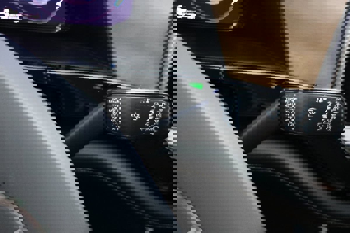 Used 2024 Volkswagen Atlas SE image 26