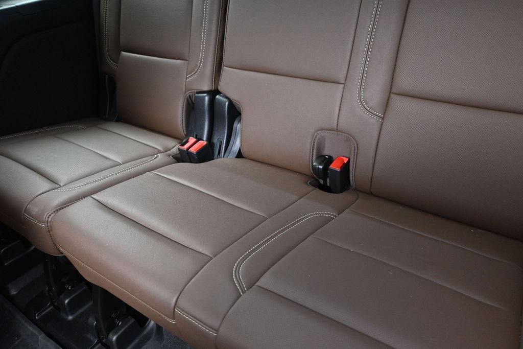 Used 2026 Chevrolet Tahoe High Country w/ Sun And Tow Package RWD image 17