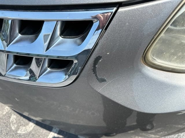 Used 2013 Nissan Rogue SL AWD/4WD image 2