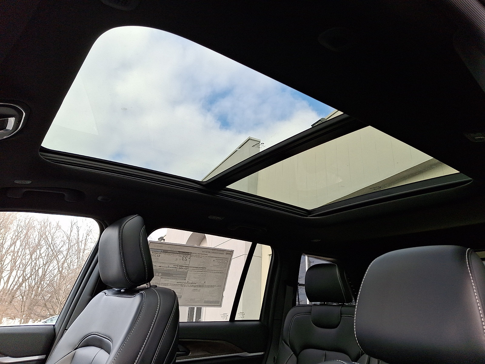 New 2026 Jeep Grand Cherokee Limited AWD/4WD image 10
