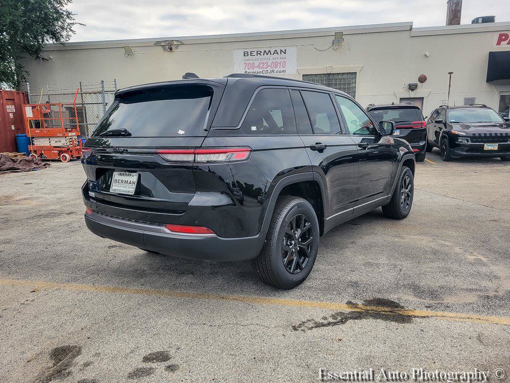 New 2026 Jeep Grand Cherokee Altitude AWD/4WD image 13