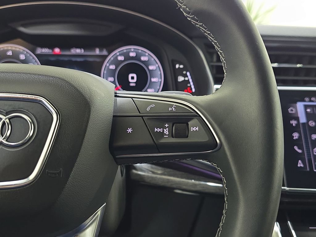 Used 2025 Audi Q7 2.0T Premium Plus w/ Premium Plus Package image 21