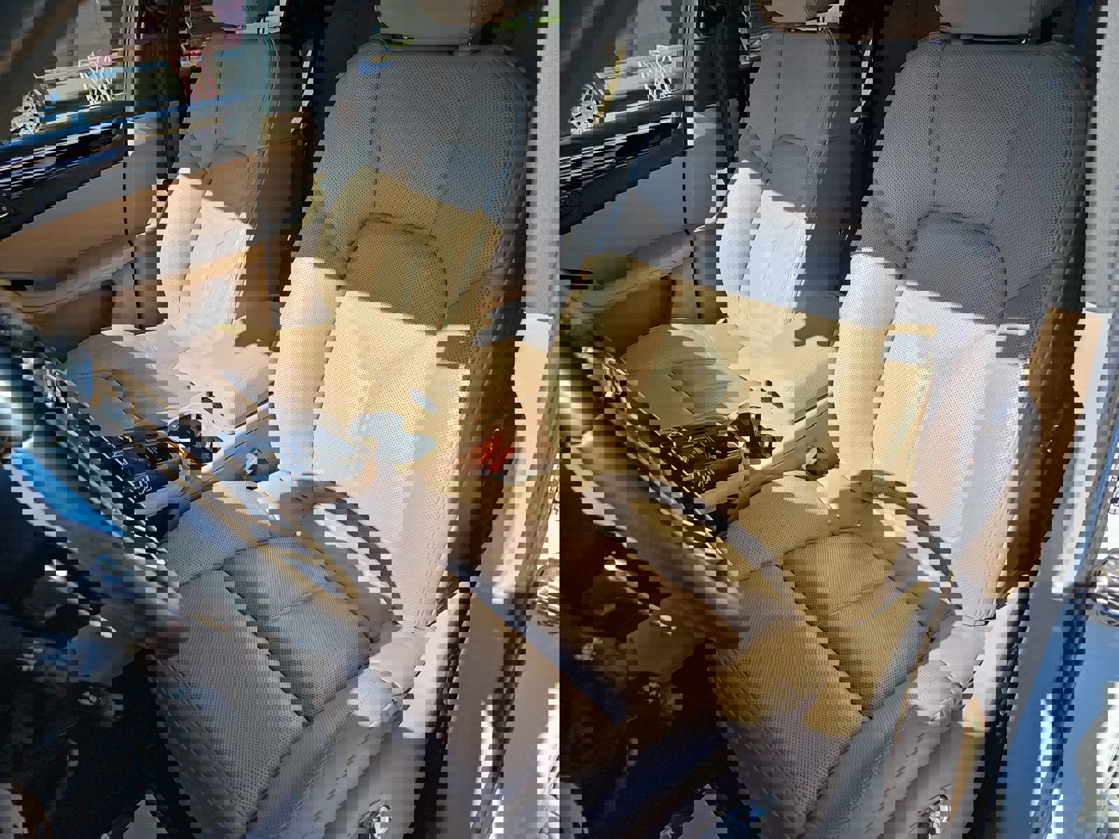 Used 2021 Porsche Macan image 16