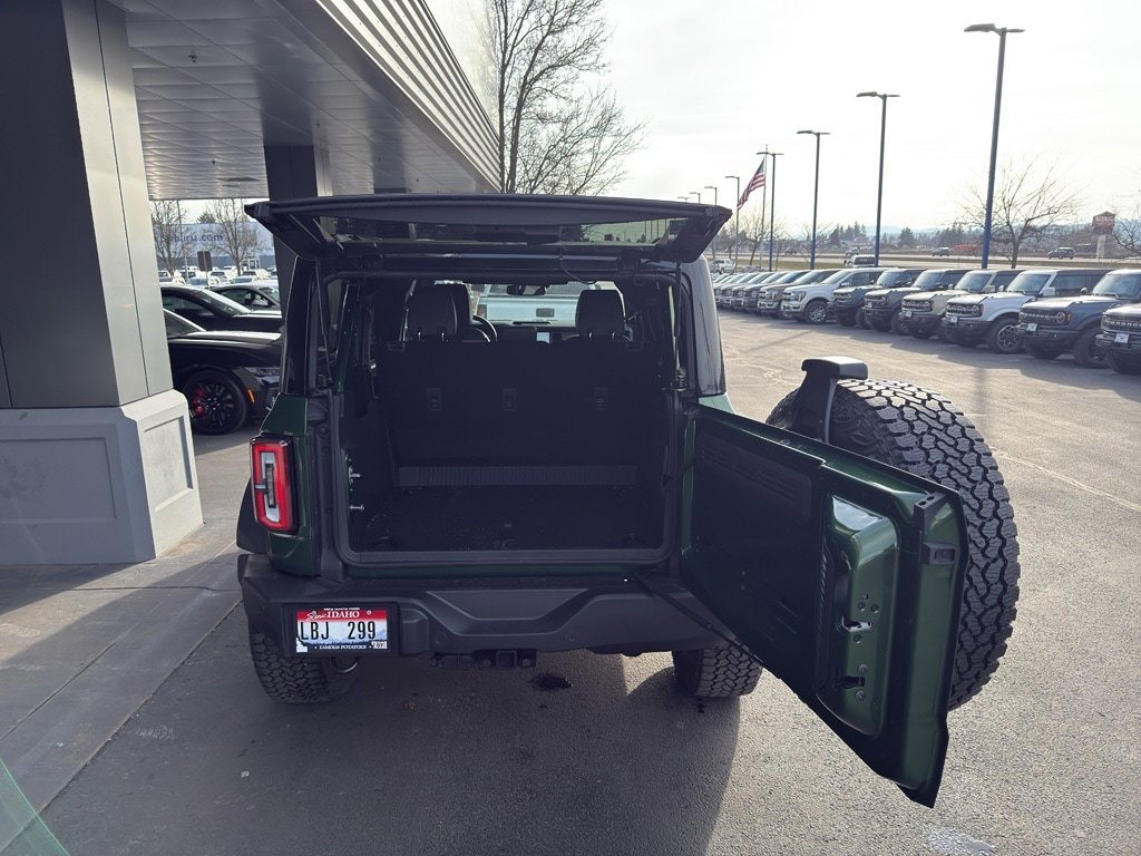 New 2025 Ford Bronco Outer Banks w/ Sasquatch Package AWD/4WD image 6