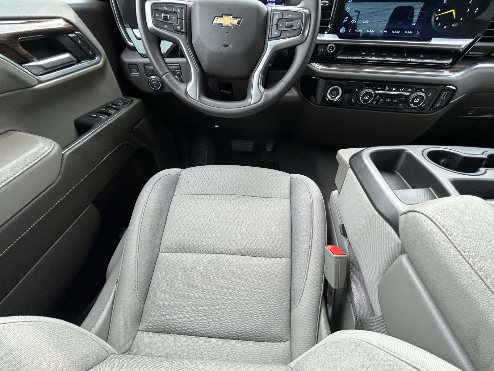 Used 2023 Chevrolet Silverado 1500 LT image 13