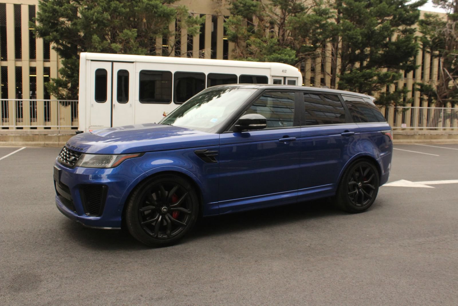 Used 2019 Land Rover Range Rover Sport SVR AWD/4WD image 12